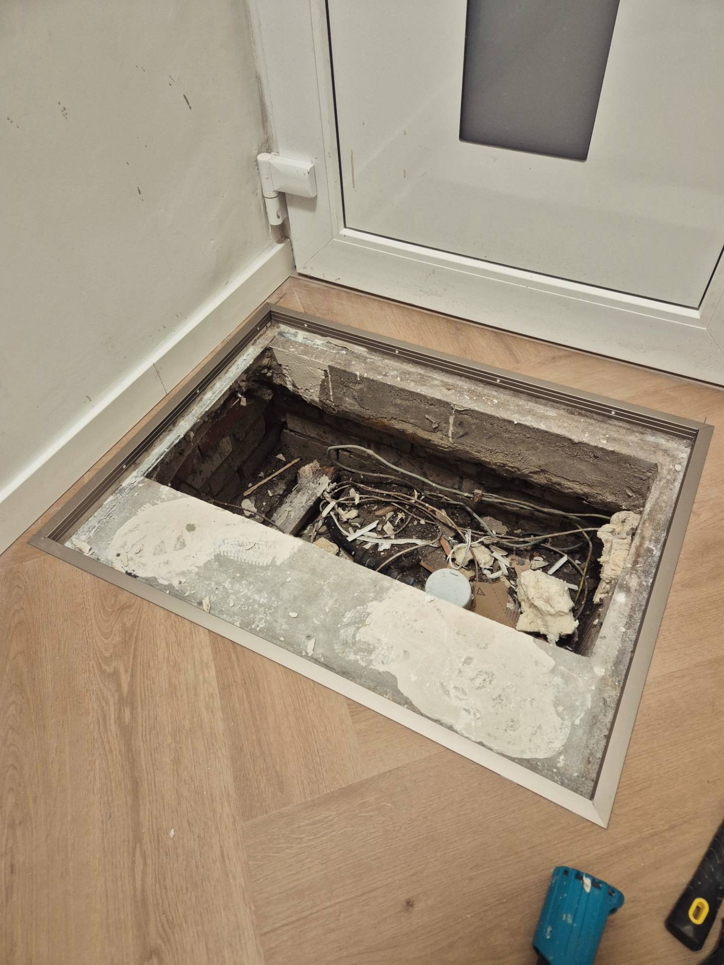 Detail werk rond technische luiken